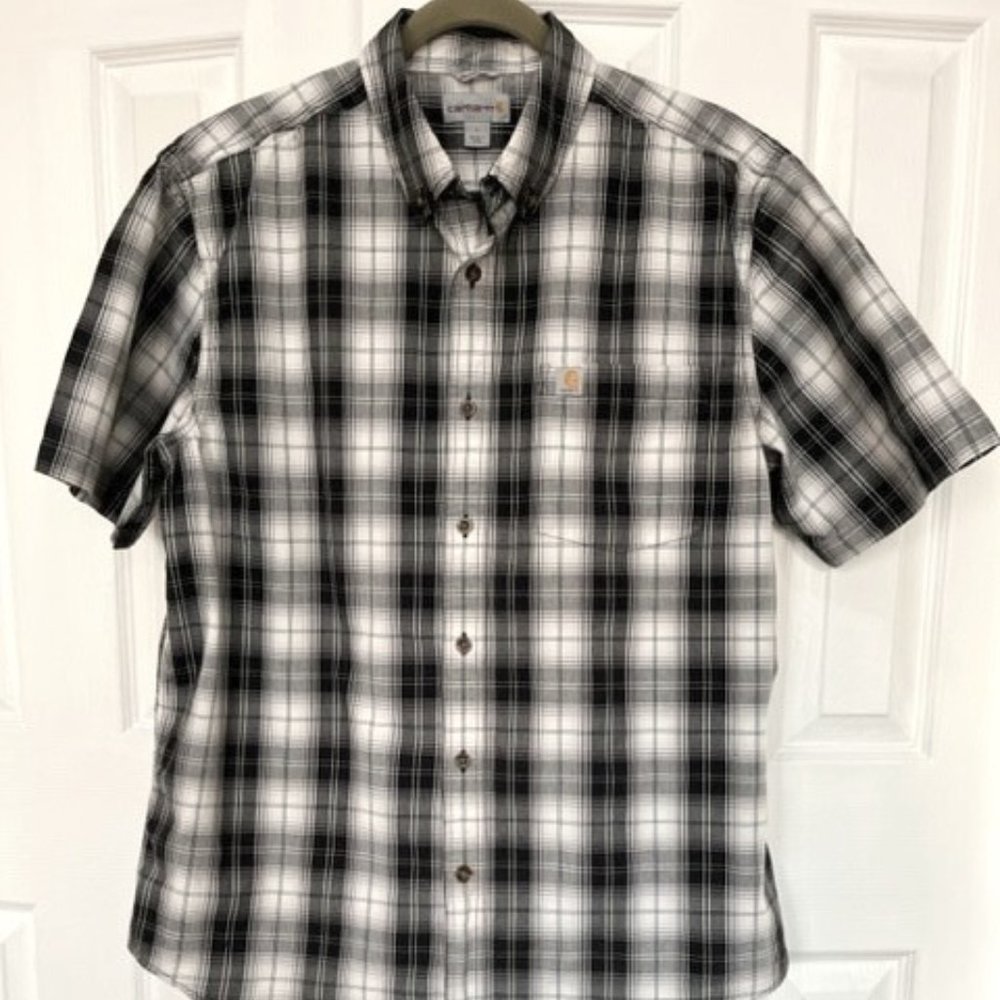 Men's Carhartt Size Large Relaxed Fit , Short-Sleeved, Button-Down Plaid Shirt